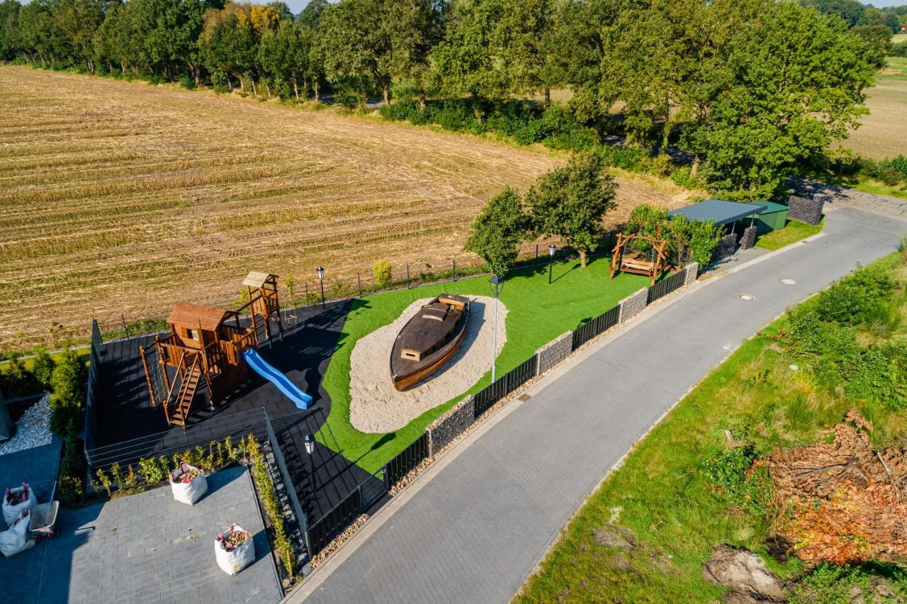 Ferienpark Harkebruegge Haus Juist Barssel  Buitenkant foto